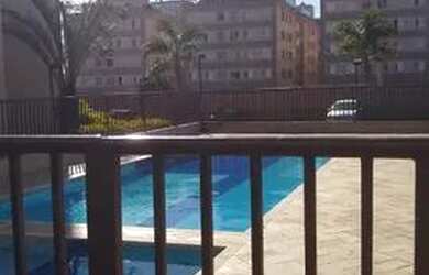 Imagem: O apartamento possui 2 Dormitórios, 1 Banheiro, 1 Vaga na garagem