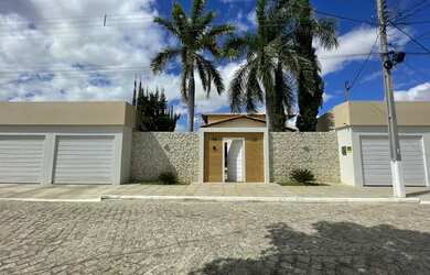 Imagem 1: Casa de Alto Padrão no Condomínio Portal das Águas