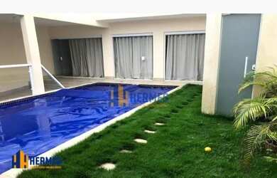 Imagem: A casa possui 4 Dormitórios, 3 Banheiros, 1 Vaga na garagem