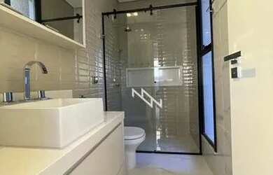 Imagem 5: Casa com 3 dormitórios à venda por R$ 2.300.000 - Portal do Sol Green...