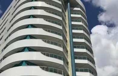 Imagem: O apartamento possui 3 Dormitórios, 4 Banheiros, 2 Vagas na