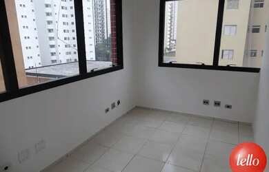 Imagem: O depósito possui 1 Vaga na garagem, 45m² de Área e está