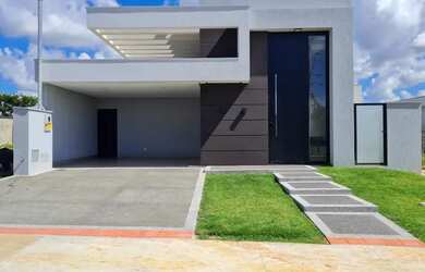 Imagem: A casa em condomínio possui 3 Dormitórios, 4 Banheiros, 4