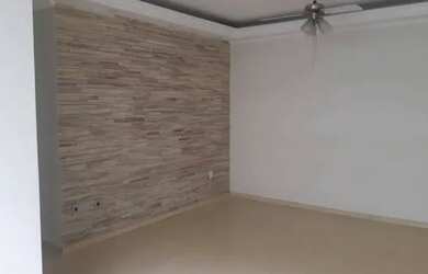 Imagem: A casa possui 3 Dormitórios, 1 Banheiro, 80m² de Área e