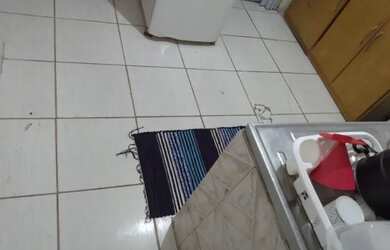 Imagem: A casa possui 3 Dormitórios, 3 Banheiros, 2 Vagas na garagem