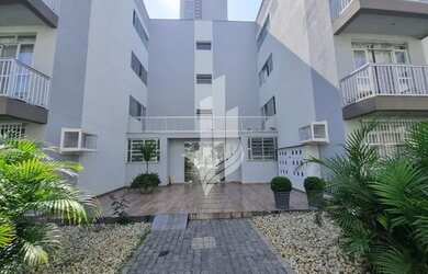 Imagem: O apartamento possui 3 Dormitórios, 1 Banheiro, 1 Vaga na garagem