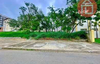 Imagem: O terreno possui 613m² de Área e está localizado em Jardim