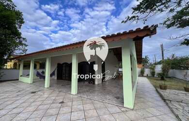 Imagem: A casa possui 1 Dormitório, 1 Banheiro, 1 Vaga na garagem