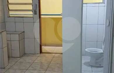 Imagem: O depósito possui 450m² de Área e está localizado em Brás