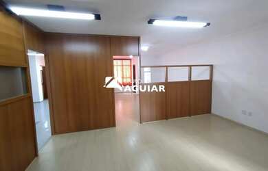 Imagem: O depósito possui 1 Vaga na garagem, 103m² de Área e está