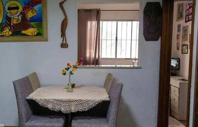 Imagem: A casa possui 4 Dormitórios, 1 Banheiro, 3 Vagas na garagem