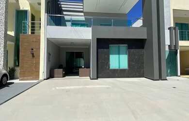 Imagem: A casa em condomínio possui 3 Dormitórios, 4 Banheiros, 4