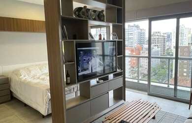 Imagem: O apartamento possui 1 Dormitório, 1 Banheiro, 1 Vaga na garagem