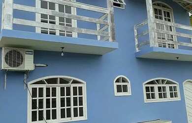 Imagem: A casa em condomínio possui 3 Dormitórios, 3 Banheiros, 3