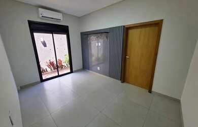 Imagem 14: Casa de condomínio para venda tem 241 metros quadrados