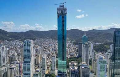 Imagem 3: Apartamento para venda 184 metros Boreal Tower com 4 quartos em Centro...