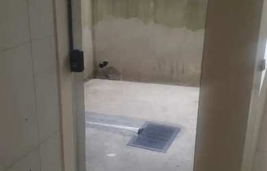 Imagem 5: Alugo apt 2 q, um gardem e vaga vagão p uma moto e um carro do shopping....