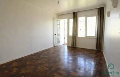 Imagem: O apartamento possui 3 Dormitórios, 2 Banheiros, 98m² de Área