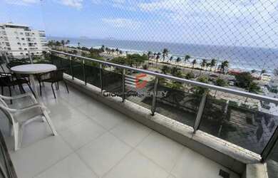 Imagem: O apartamento na cobertura possui 4 Dormitórios, 5 Banheiros