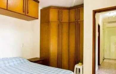 Imagem: A casa possui 3 Dormitórios, 2 Banheiros, 4 Vagas na garagem