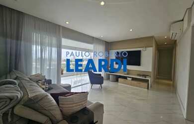 Imagem: O apartamento possui 3 Dormitórios, 4 Banheiros, 2 Vagas na