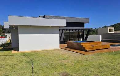 Imagem 11: Casa Alto Padrão à Venda em Betim no Condomínio Valle da Serra