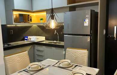 Imagem: O apartamento possui 2 Dormitórios, 2 Banheiros, 1 Vaga na