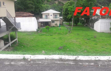 Imagem: O terreno possui 360m² de Área e está localizado em Rio