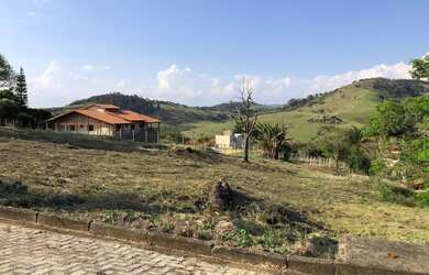 Imagem: O terreno possui 2.174m² de Área e está localizado em Rio