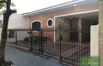 Imagem: O depósito possui 1 Vaga na garagem e 196m² de Área e está