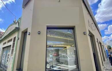 Imagem: O depósito possui 1 Vaga na garagem e 250m² de Área e está