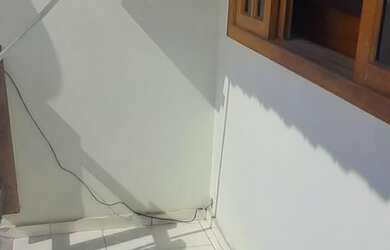 Imagem: A casa possui 2 Dormitórios, 2 Banheiros, 1 Vaga na garagem