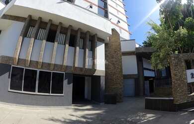 Imagem: O studio possui 1 Dormitório, 1 Banheiro, 30m² de Área e