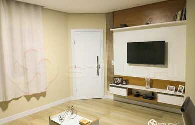 Imagem: A casa possui 2 Dormitórios, 2 Banheiros, 2 Vagas na garagem