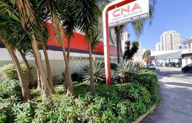 Imagem: O depósito possui 5 Vagas na garagem, 580m² de Área e está