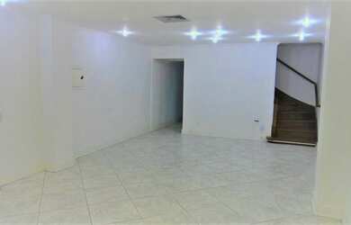 Imagem: O depósito possui 100m² de Área e está localizado em Vila