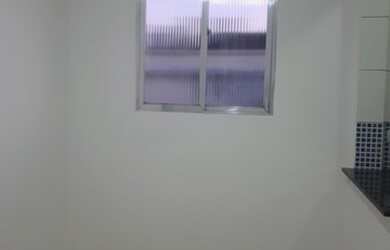 Imagem: O apartamento possui 1 Dormitório, 1 Banheiro, 1 Vaga na garagem