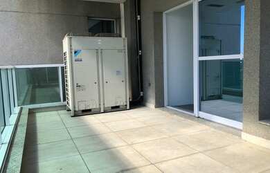 Imagem: O depósito possui 5 Vagas na garagem, 246m² de Área e está