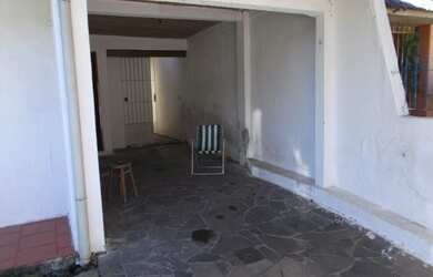 Imagem 2: Casa em guaiba Casa com 4 dormitórios