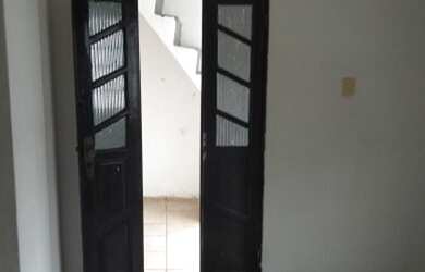 Imagem 2: Aluguel 2/4 - Térreo. Varanda, 1 Banheiroe2 Dormitórios