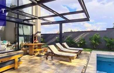 Imagem: A casa em condomínio possui 4 Dormitórios, 5 Banheiros, 5