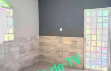 Imagem: A casa e possui 3 Dormitórios, Suítes, 1 Banheiro, 1 Vaga