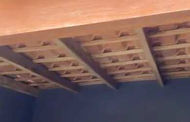 Imagem: A casae possui 2 Dormitórios, 2 Banheiros, 1 Vaga na garagem