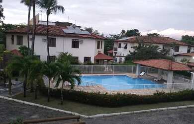 Imagem: A casa em condomínio para alugar possui 4 Dormitórios, 2 Banheiros