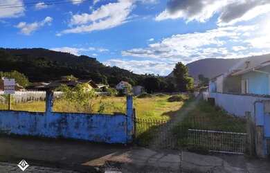 Imagem: O terreno possui 900m² de Área e está localizado em Urubici