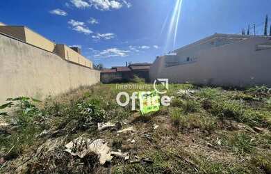 Imagem: O terreno possui 360m² de Área e está localizado em Anápolis