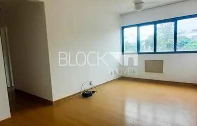 Imagem: O apartamento possui 2 Dormitórios, 3 Banheiros, 1 Vaga na