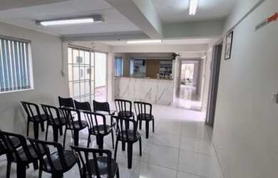 Imagem: A casa possui 5 Dormitórios, 4 Banheiros, 3 Vagas na garagem