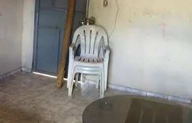 Imagem: A casa possui 1 Dormitório, 1 Banheiro e está localizado