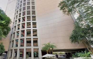 Imagem: O depósito possui 5 Vagas na garagem, 260m² de Área e está